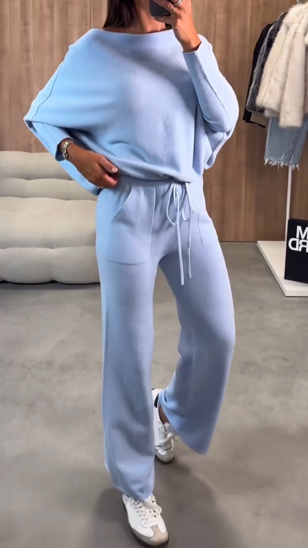 Damski garnitur z długimi rękawami i rękawami nietoperzowymi, z dzianiny o swobodnym kroju